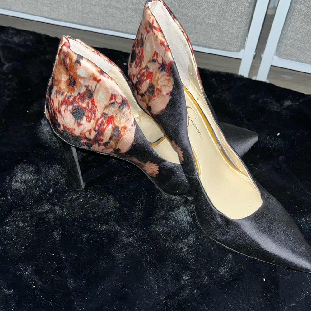 Jessica Simpson Black & Floral Heel